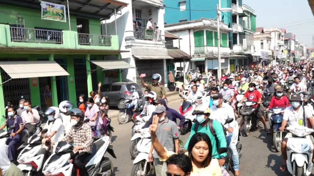 ထားဝယ်
