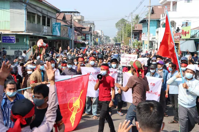 ထားဝယ်မှာ ဆန္ဒပြပွဲ တတိယနေ့