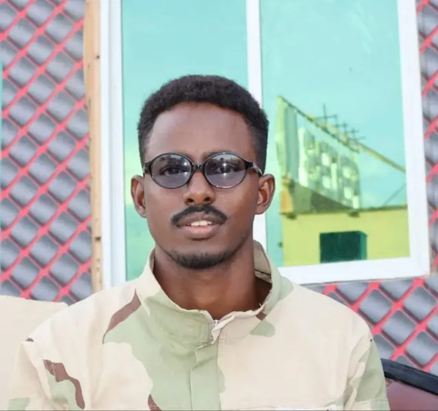 Taliyihii ciidamada nabad sugida ee Dhuusamareeb ayaa ku dhintay qaraxa