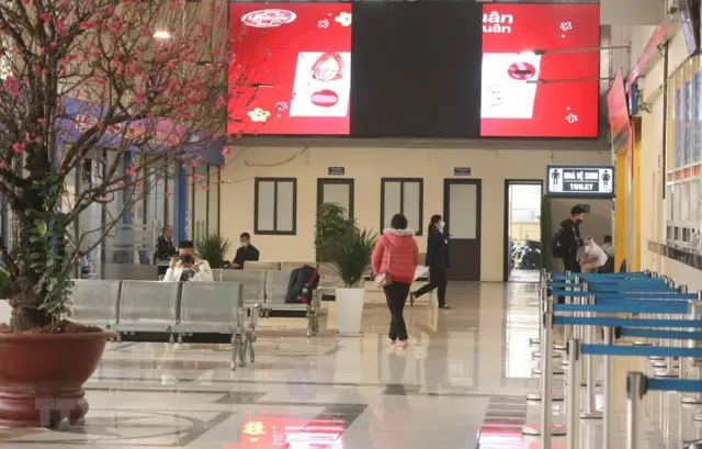 Bến xe Gia Lâm  có khoảng 50% lượng khách so với trước khi bùng phát dịch.