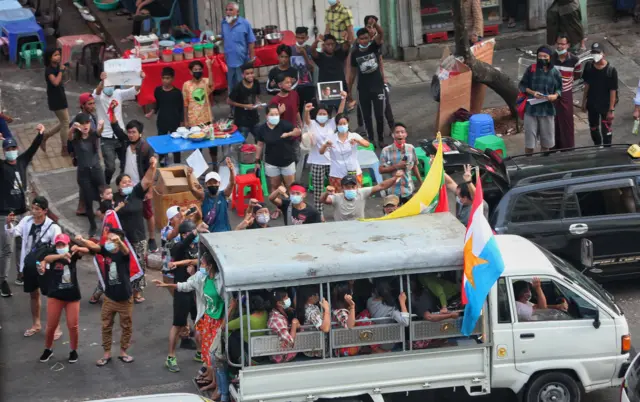 ရန်ကုန်မှာ ထောက်ခံပွဲလုပ်