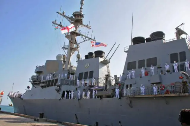 meli ya USS Winston S Churchill ikiwa imetia nanga katika bandari ya Port Sudan Jumatatu