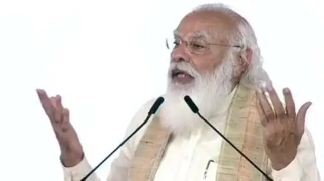 नरेंद्र मोदी