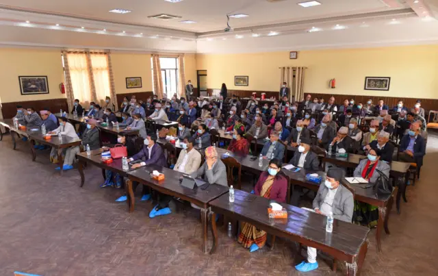 एमाले संसदीय दलको बैठक