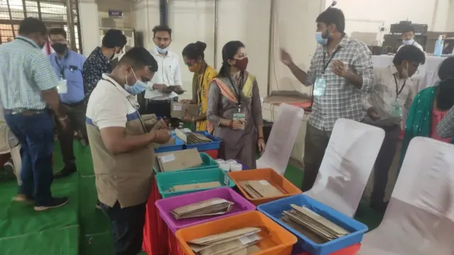 પ્રતીકાત્મક તસવીર