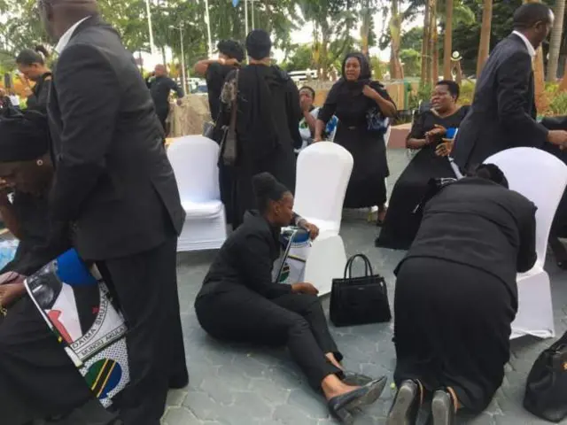 Akwamozu onyeisiala Tanzania