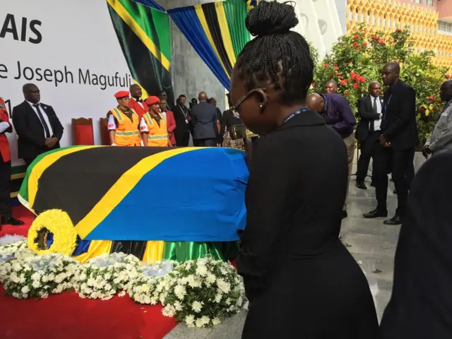 Mwili wa Hayati Rais Magufuli ukiagwa Dodoma