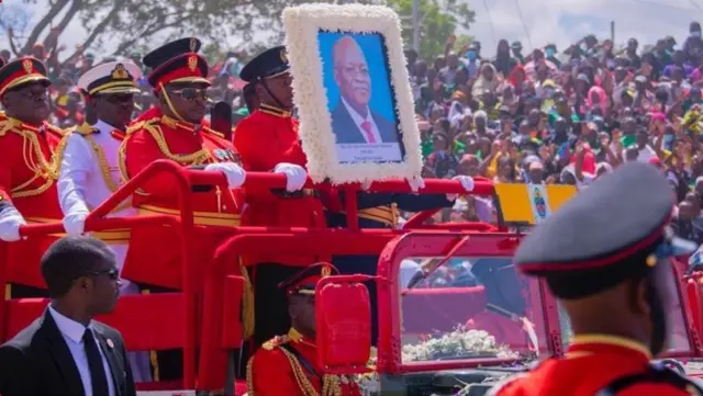 Akwamozu onyeisiala Tanzania