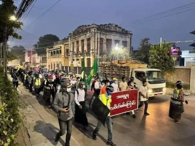 မန္တလေး အမရပူရက အရုဏ်ဦးသပိတ်