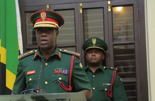Mkuu wa majeshi ya Tanzania, Jenerali Venance Mabeyo