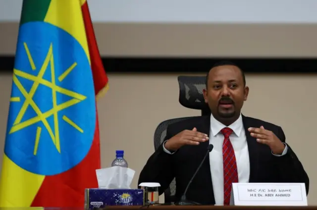 هذا هو الاعتراف الأول من نوعه ل"أبي أحمد" بوجود قوات ارترية في شمالي اثيوبيا بعد أن ظلّ ينفي ذك طوال الأشهر الماضية