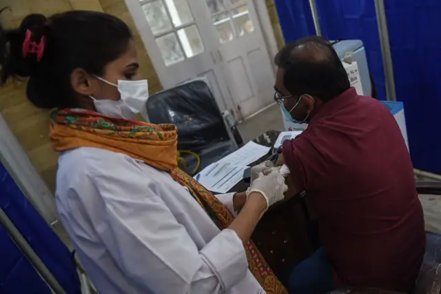 پنجاب کے زیادہ متاثرہ اضلاع میں جزوی لاک ڈاؤن کا فیصلہ