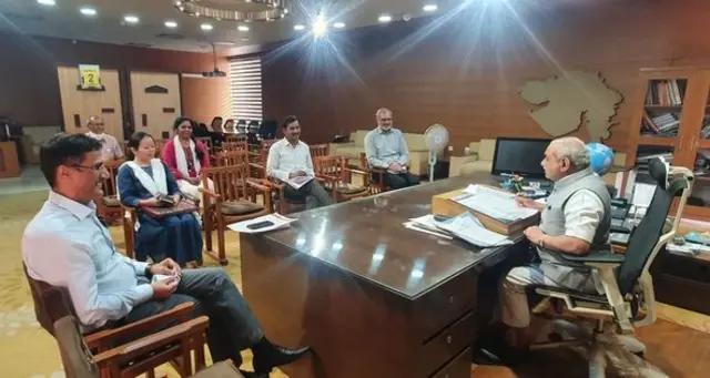 નાણા વિભાગના ઉચ્ચ અધિકારીઓ સાથે નાયબ મુખ્ય મંત્રીએ સોમવારે બેઠક કરી હતી