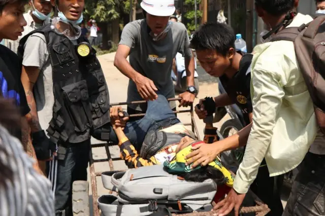 မုံရွှာ မတ်လ ၃ ရက် ပစ်ခတ်မှု ဒဏ်ရာရသူတစ်ဦး