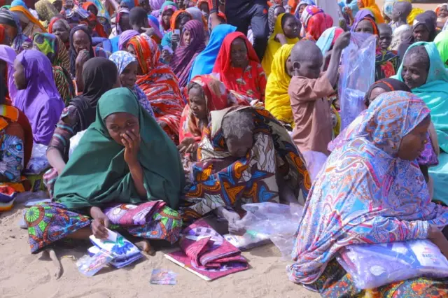 Gwamna Zulum ya yi rabon kudi