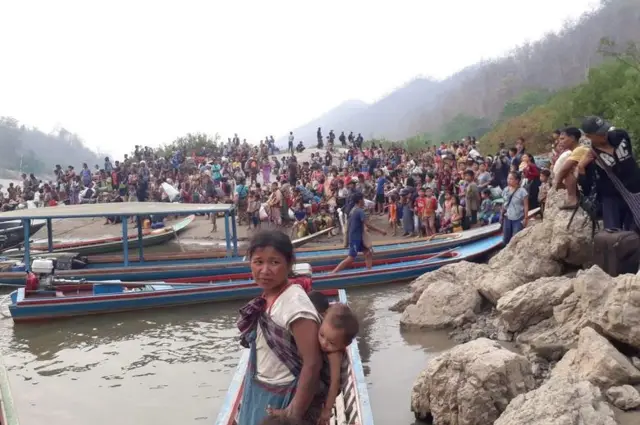 စစ်အာဏာသိမ်း၊ ထိုင်း၊ ကရင်ဒုက္ခသည်