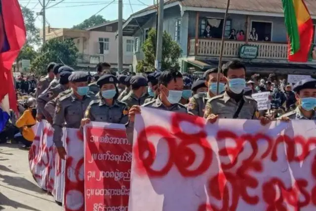 မြန်မာဘက်က ရဲတပ်ဖွဲ့ဝင်တွေ ပြန်ပို့ဖို့ အိန္ဒိယဘက်ကို တောင်းဆို