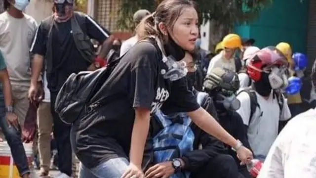 မန္တလေးက မကြယ်စင်ကို ထိမှန်တာ ရဲတပ်ဖွဲ့ကျည်မဟုတ်ဘူးလို့ဆို