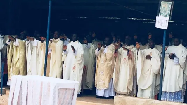 Ọtụtu ndị ụkọchukwu nke Fada Onyeocha esoghi na ha