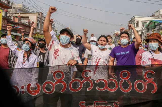 မန္တလေး၊ သပိတ်၊ စစ်အာဏာသိမ်း
