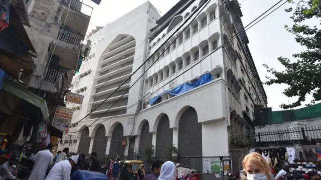 दिल्ली के निज़ामुद्दीन में मरकज़ की इमारत