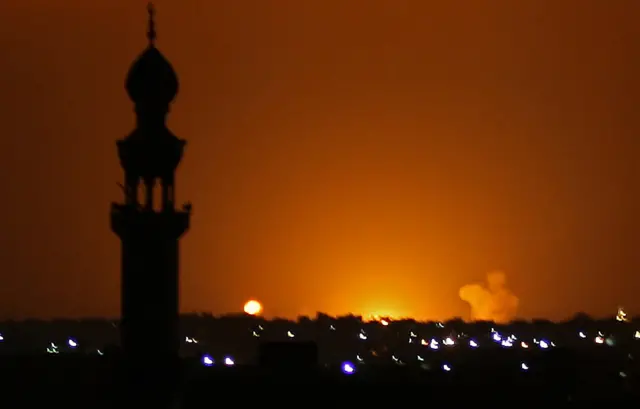 قصف غزة - من الأرشيف