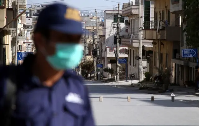 کورونا: پاکستان میں 5152 نئے مریض، مزید 73 اموات