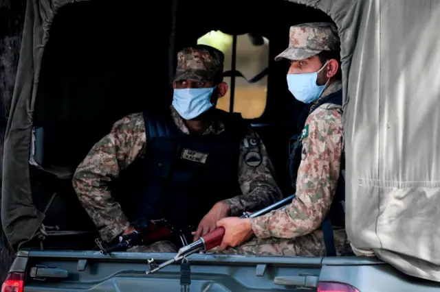 fauj
