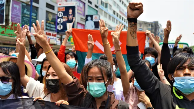 "ရန်ကိုကုန်အောင် ရှင်းမယ်" ဆိုတဲ့ ရန်ကုန်ကသပိတ်