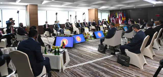 အာဆီယံခေါင်းဆောင်တွေရဲ့အကြံပြုချက်တချို့ကို စဉ်းစားမယ်လို့သာ စစ်ကောင်စီဥက္ကဋ္ဌပြောခဲ့