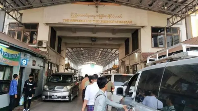 ထိုင်း-မြန်မာနယ်စပ် မြ၀တီ နယ်စပ်ဂိတ်