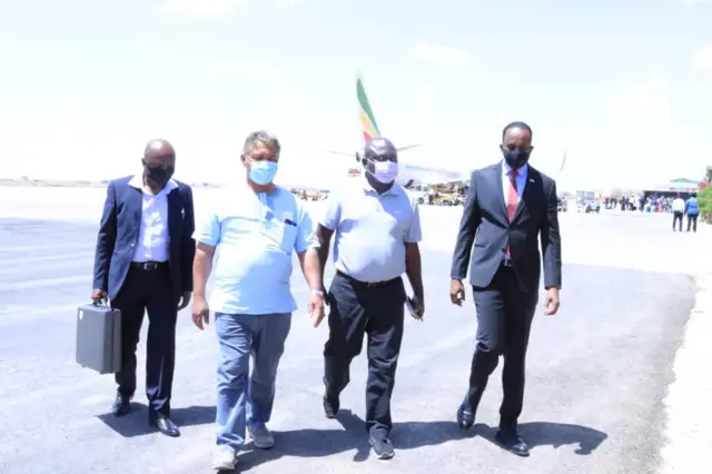 Wafdiga waxaa horkacayay wasiirka caddaalladda Zambia