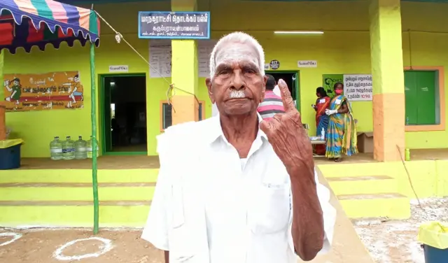 105 வயதாகியும் வாக்களிக்க தவறாத முதியவர்