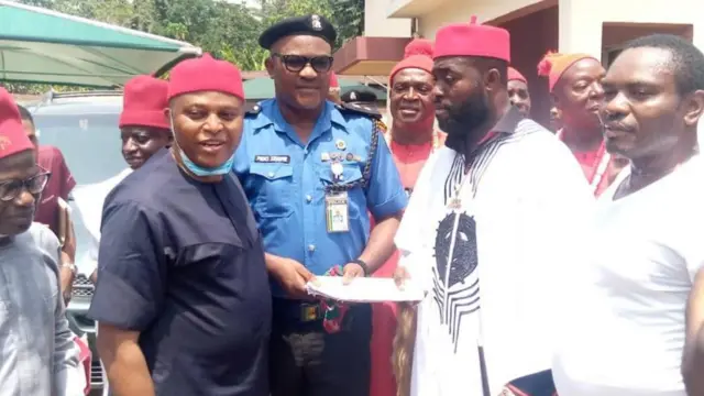 Ndị nyere ndị uweojii ụgbọala na ọgbatumtum