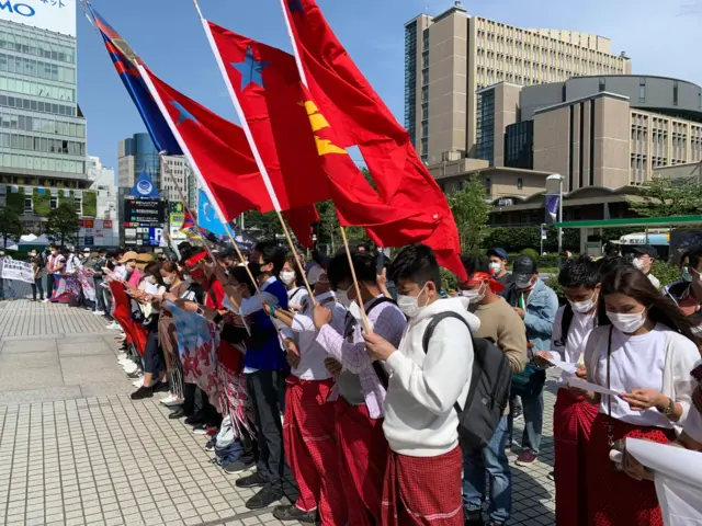 မြန်မာ့ငြိမ်းချမ်းရေးနဲ့ဒီမိုကရေစီအတွက် ကုလတက္ကသိုလ်ရှေ့က ဆန္ဒပြပွဲ