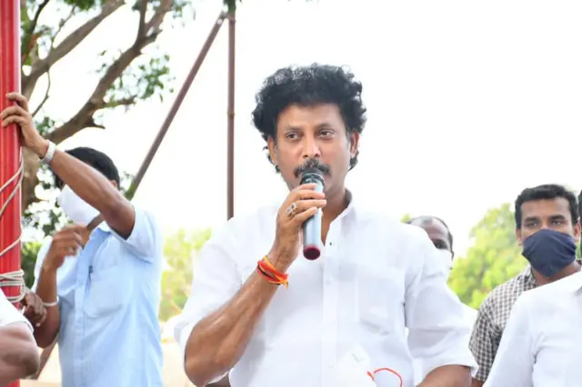 "குலக்கல்வித் திட்டத்தை திணிக்க மத்திய அரசு முயற்சி"