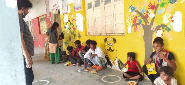 તૌકતે વાવાઝોડાના પગલે રાજકોટમાં સ્થળાંતર