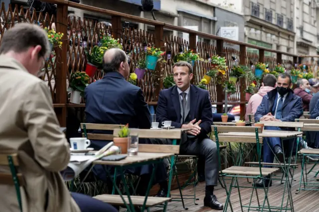 Fransa’da Cumhurbaşkan Emmanuel Macron ile Başbakan Jean Castex