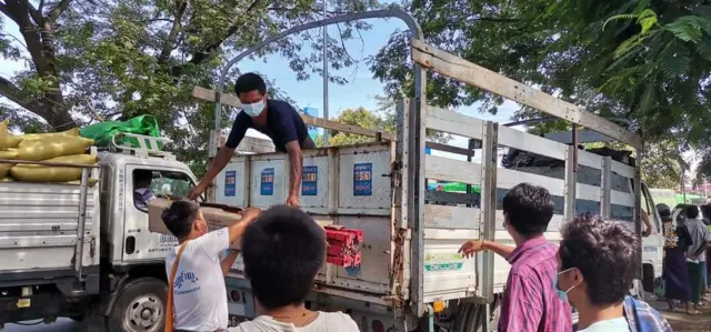 မန္တလေး-ကလေး-တမူး ကုန်စည်ပို့ဆောင်မှု ထက်ဝက်အထိကျဆင်းနေ