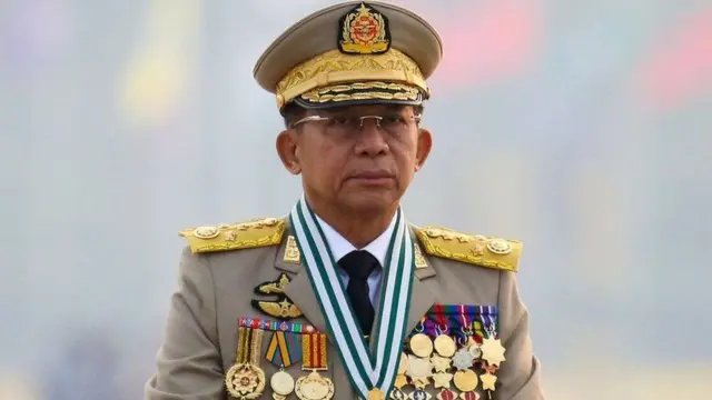 အာဏာသိမ်း တပ်မတော် ခေါင်းဆောင် ဗိုလ်ချုပ်မှူးကြီး မင်းအောင်လှိုင်