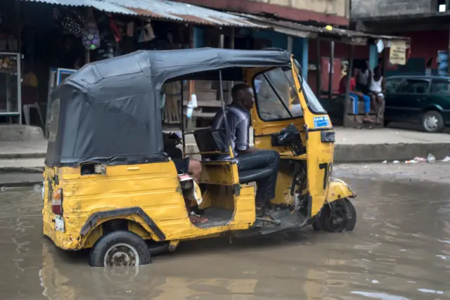 Ndị Keke
