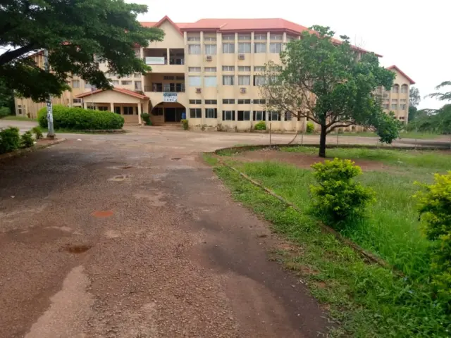 Mahadum Ebonyi steeti