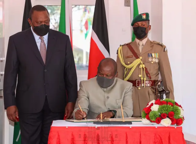 Ndayishimiye  aliimshukuru rais Uhuru Kenyatta  kwa mchango wake katika mchakato wa  kuleta amani nchini mwake.