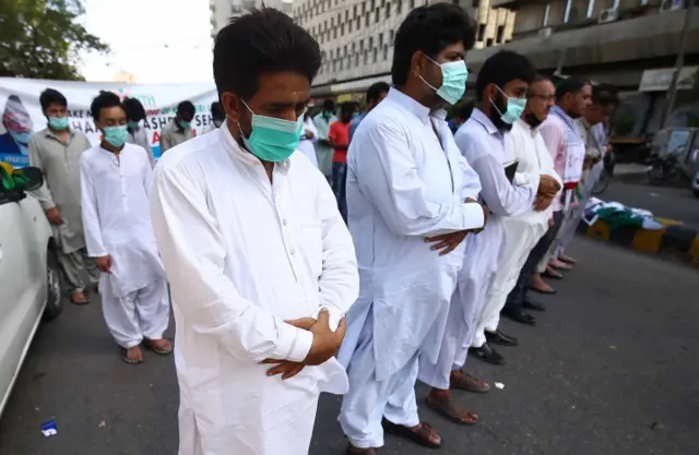 पाकिस्तान में कोरोना