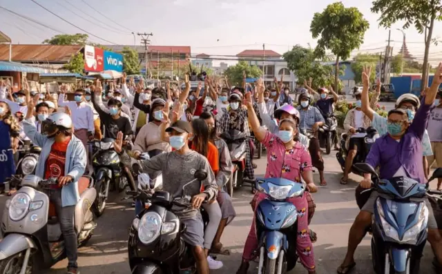 မန္တလေးကျောင်းသားနဲ့လူထုနဲ့ မေလ ၉ ရက် တပ်ပေါင်းစု သပိတ်