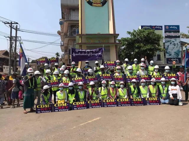 ဘားအံမှာ ဆန္ဒပြလူငယ် ၃၆ ဦးကိုထောင်နှစ်နှစ်ချခံရတဲ့အပေါ် ကျောင်းသားသမဂ္ဂ တုံ့ပြန်