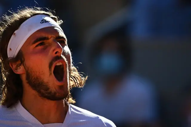 ग्रीस के 22 वर्षीय खिलाड़ी सितसिपास