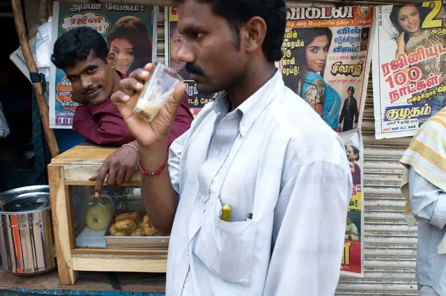 தமிழகத்தில் தேநீர் கடைகளை திறக்க அனுமதி – மு.க. ஸ்டாலின்