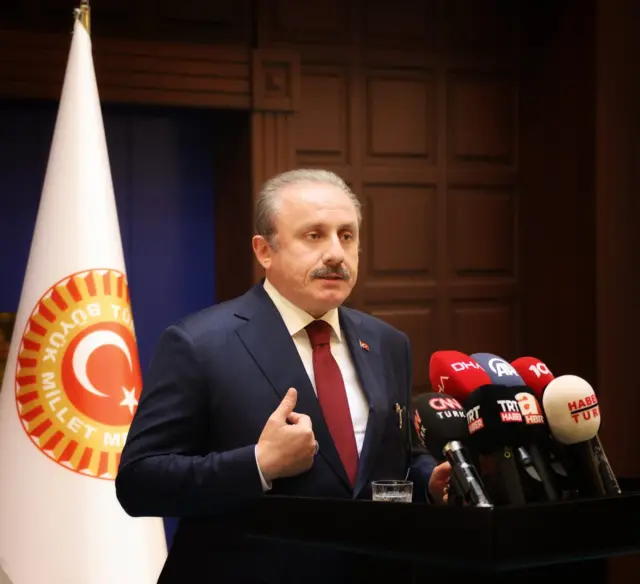 TBMM Başkanı Şentop, Sedat Peker'den ayda 10 bin dolar alan siyasetçi iddiasıyla ilgili İçişleri Bakanı Soylu'nun kendisiyle bir isim paylaşmadığını söyledi