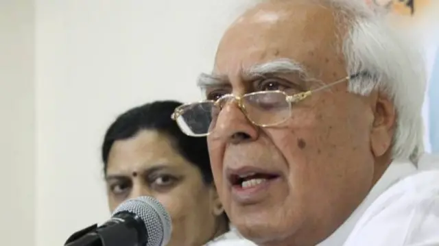 कपिल सिब्बल (फ़ाइल तस्वीर)